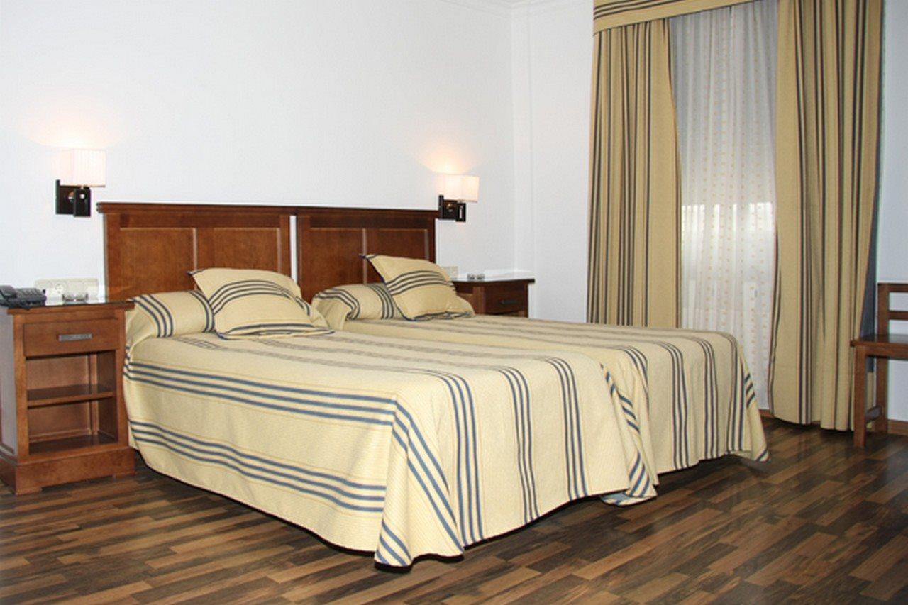 Hotel Mulhacen Guadix Kültér fotó