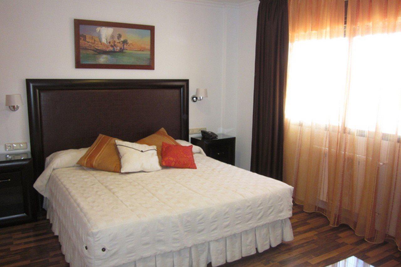 Hotel Mulhacen Guadix Kültér fotó